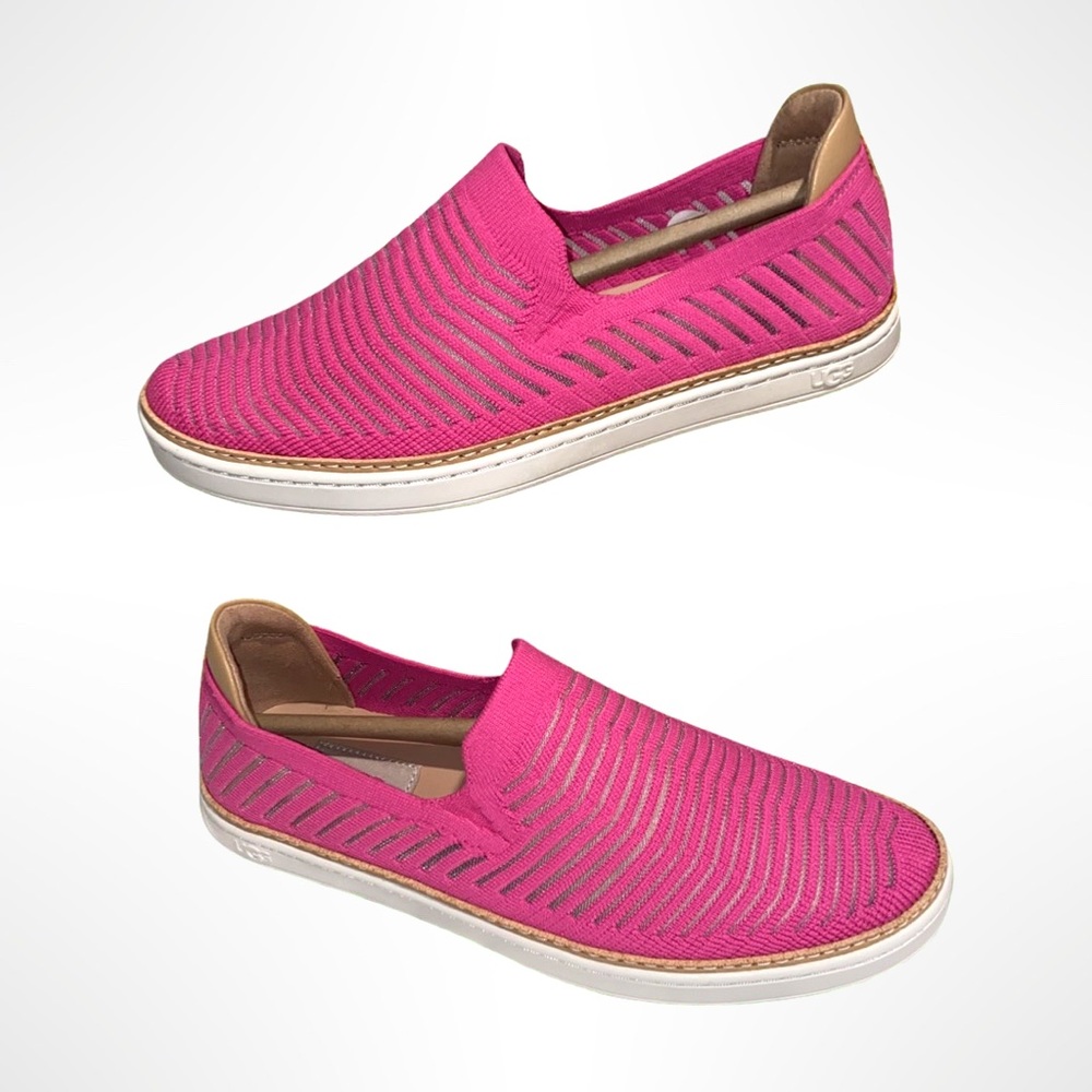 Brand new womens UGG slip on shoes HOT PINK 💖💗💓 gift idea